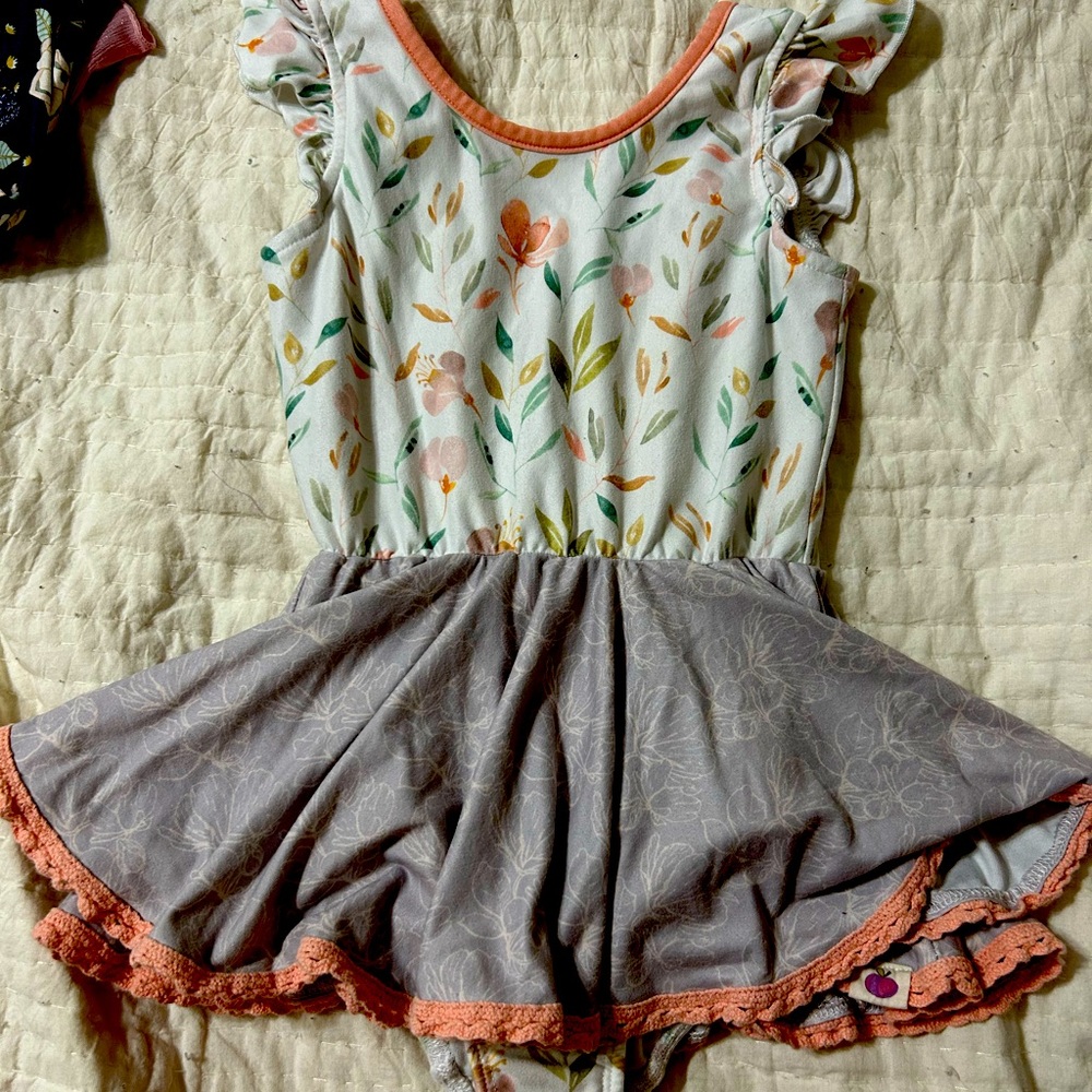 Cheeky Plum leo size 5t